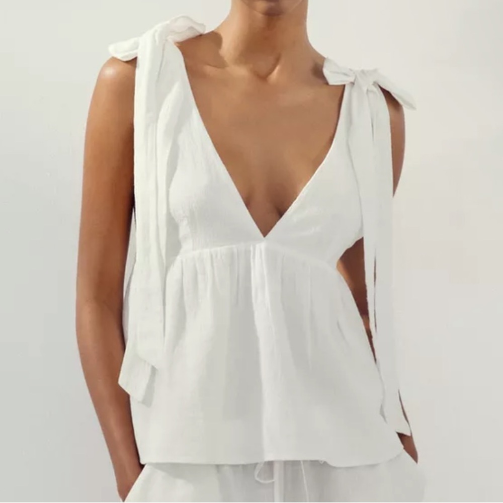 White Bow Top